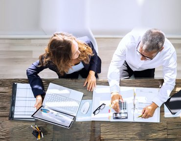 Man and woman in accounting